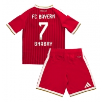 Camiseta Bayern Munich Serge Gnabry #7 Primera Equipación Replica 2026-27 para niños mangas cortas (+ Pantalones cortos)